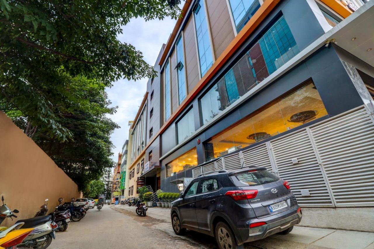 Livin Hub Bangalore Bagian luar foto